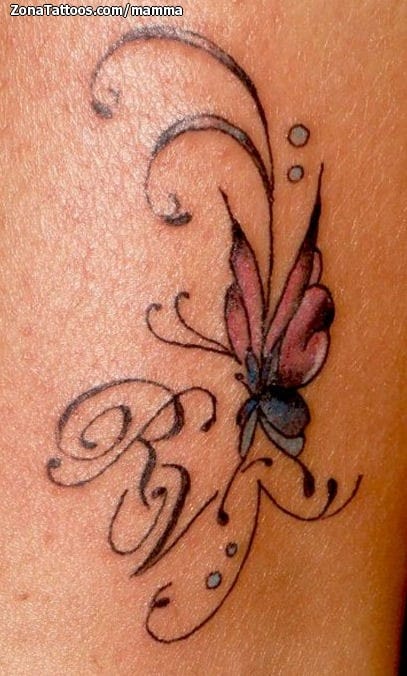 Foto de tatuaje Mariposas, Iniciales, Letras