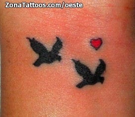 Foto de tatuaje Aves, Corazones, Siluetas