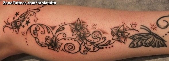 Foto de tatuaje Mariposas, Flores, Filigranas