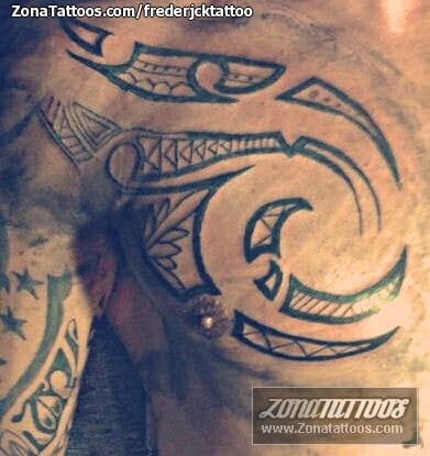 Tattoo photo Maori, Chest