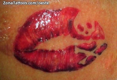 Foto de tatuaje Besos, Calaveras