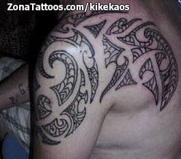 Tattoo photo Maori, Shoulder