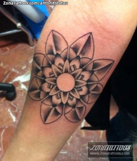 Tattoo photo Mandalas