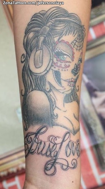 Tattoo photo Catrina