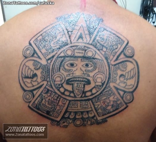 Foto de tatuaje Aztecas, Espalda, Calendarios