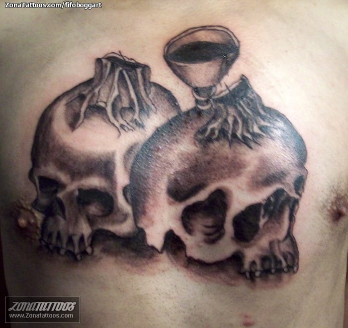 Foto de tatuaje Calaveras, Góticos, Pecho