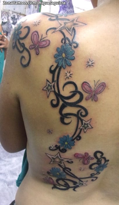 Foto de tatuaje Filigranas, Flores, Estrellas