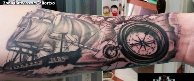 Tattoo photo Boats, Compasses