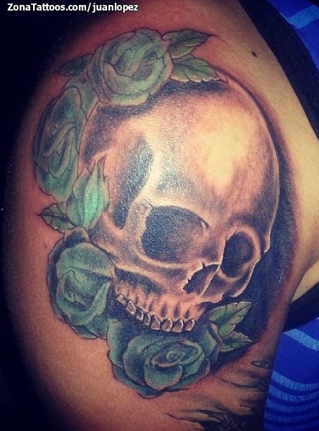 Foto de tatuaje Calaveras, Rosas, Flores