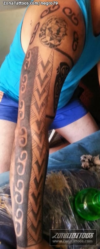 Foto de tatuaje Maoríes, Brazo, Mangas