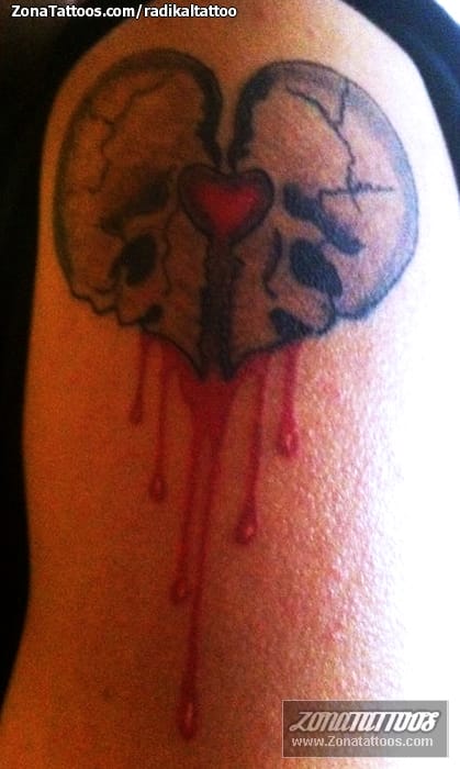 Foto de tatuaje Calaveras, Corazones, Sangre