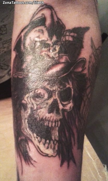 Foto de tatuaje Calaveras, Cover Up, Sombreros