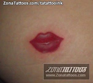 Foto de tatuaje Besos, Trasero