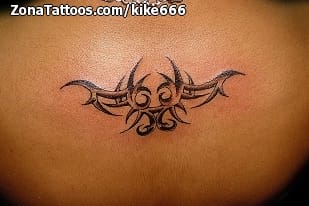 Foto de tatuaje Tribales, Espalda