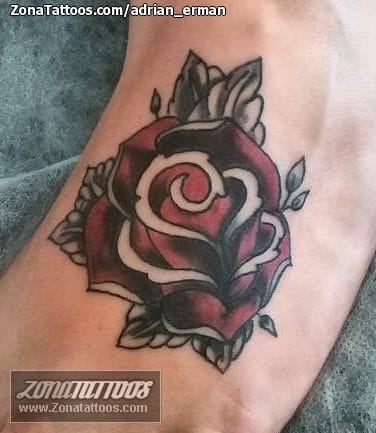 Foto de tatuaje Rosas, Flores, Empeine