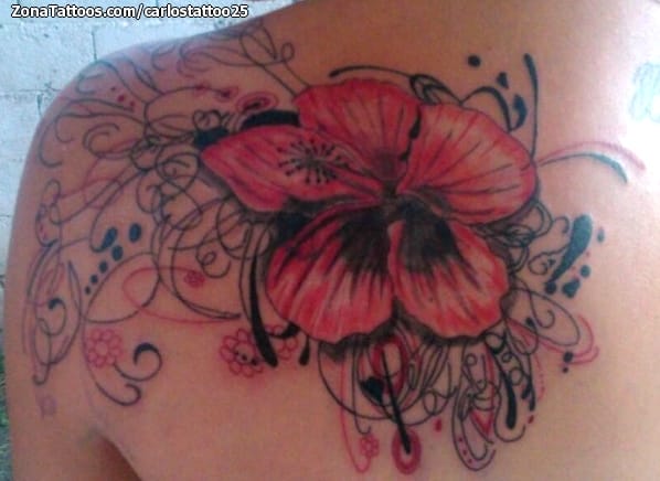 Foto de tatuaje Flores, Filigranas, Omóplato