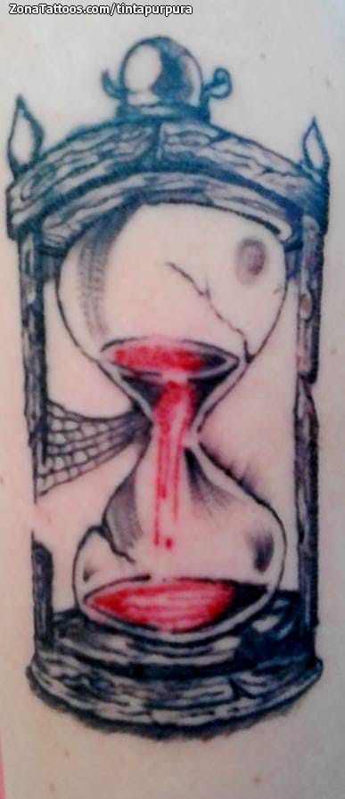 Tattoo photo Hourglass