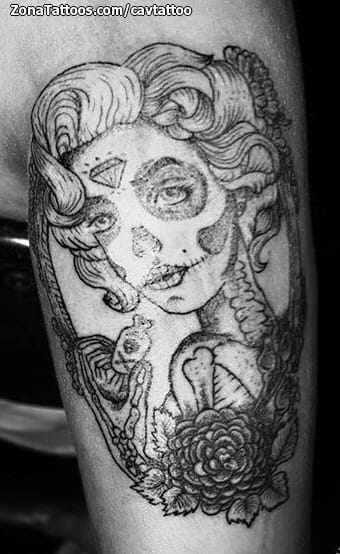 Tattoo photo Catrina, Pointillism