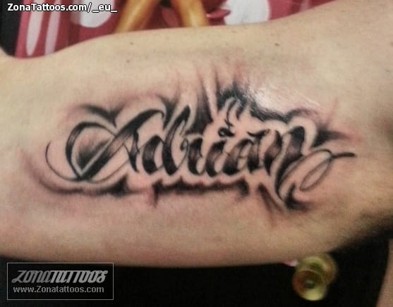 Foto de tatuaje Adrián, Nombres, Letras