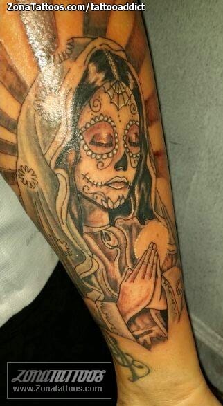 Tattoo photo Catrina, Forearm