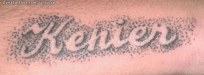 Foto de tatuaje Nombres, Puntillismo, Letras