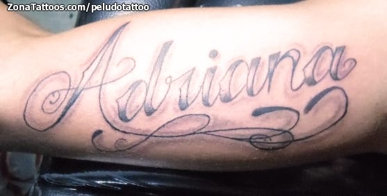 Foto de tatuaje Letras, Adriana, Nombres