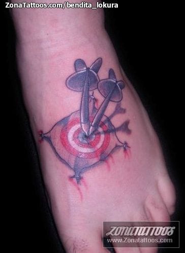 Foto de tatuaje Dardos, Pie, Empeine