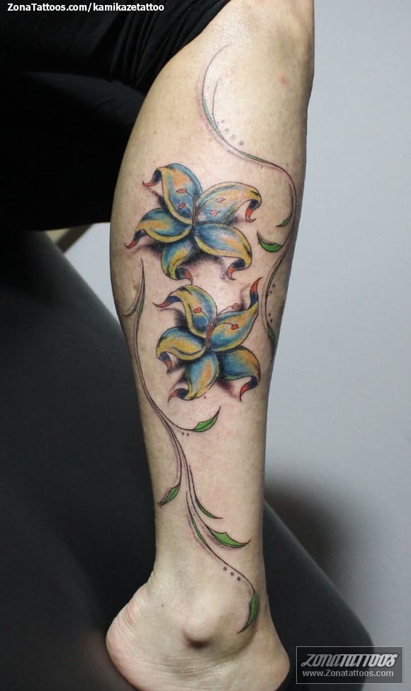 Foto de tatuaje Flores, Plantas, Pierna