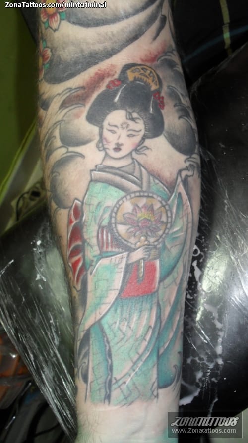 Foto de tatuaje Geishas, Mangas, Orientales