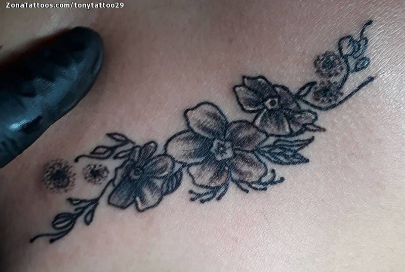 Tattoo photo Flowers, Tiny
