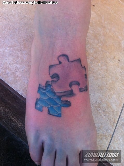 Foto de tatuaje Puzzles, Empeine, Pie